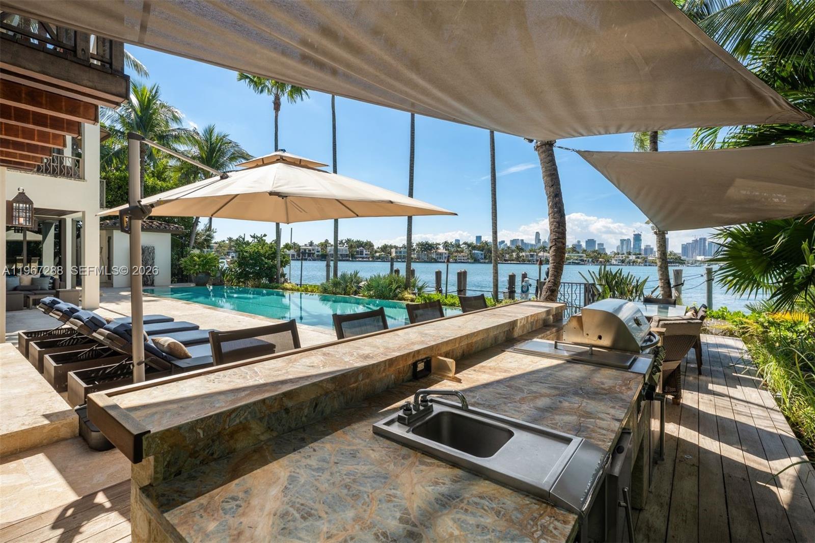 34 W DILIDO DR