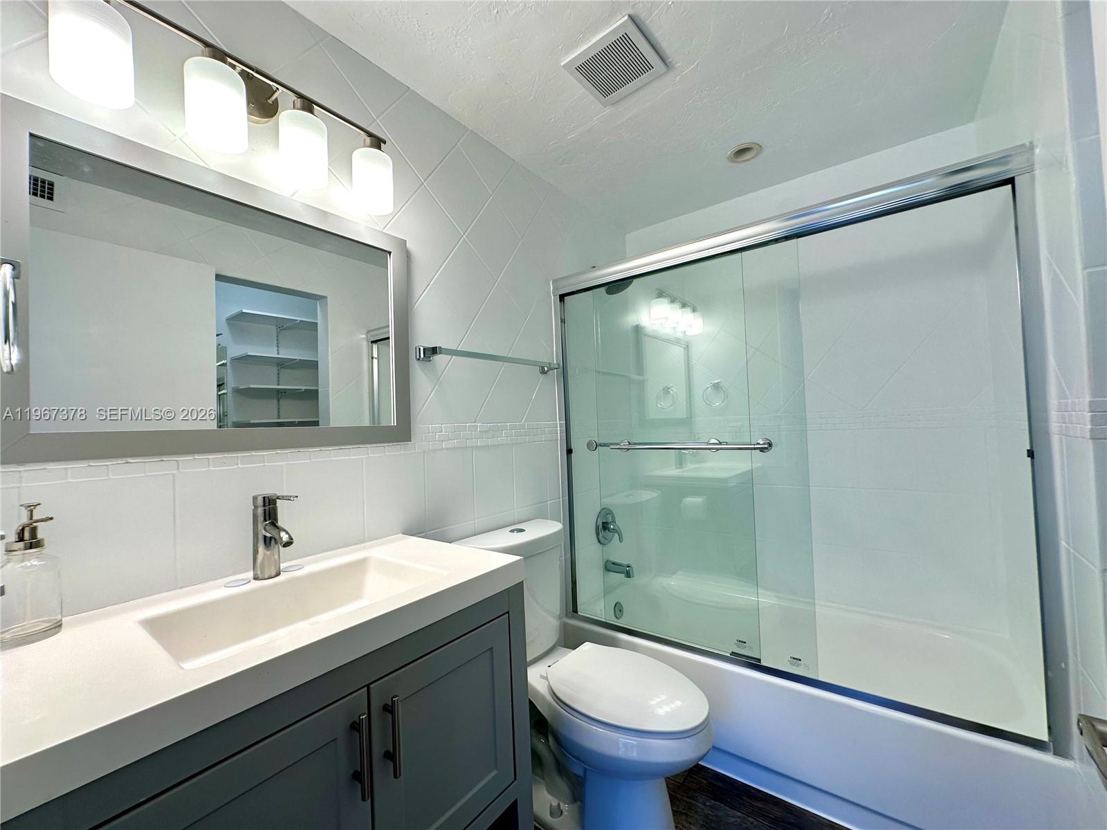 3147 Jackson Ave # 3147