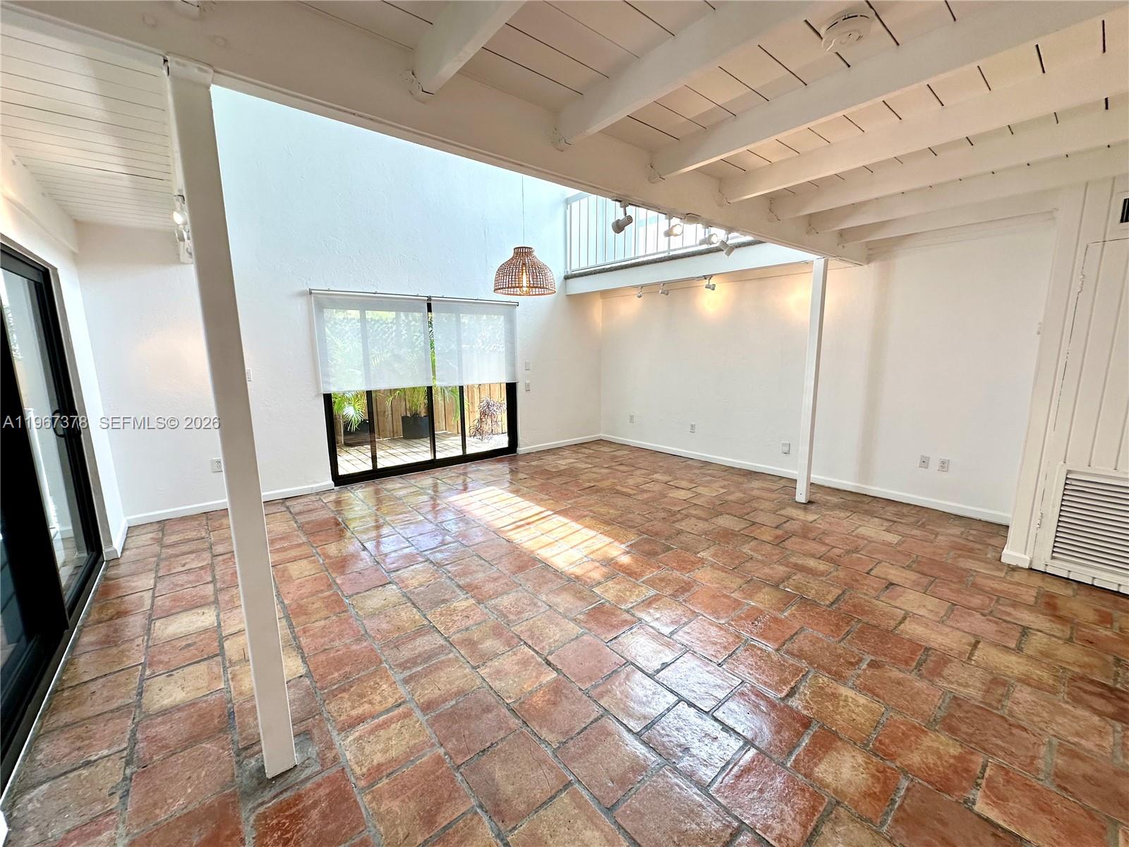 3147 Jackson Ave # 3147