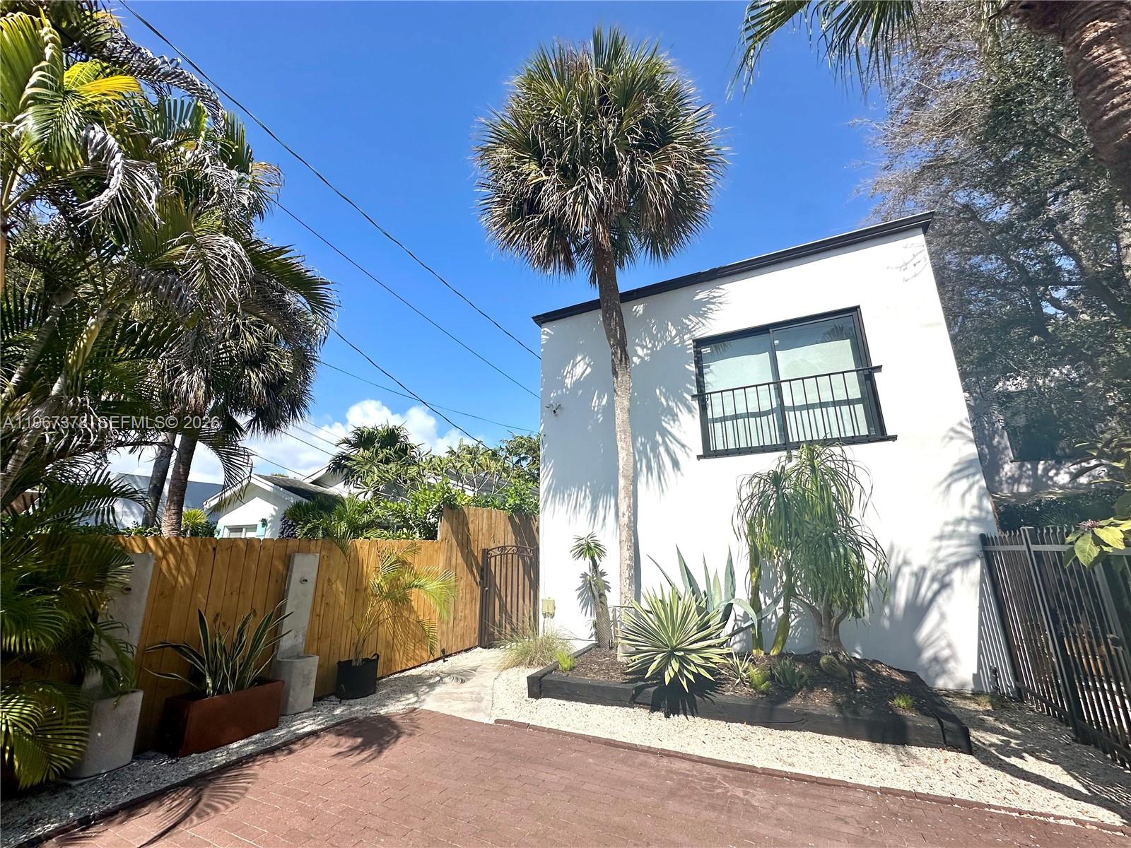 3147 Jackson Ave # 3147