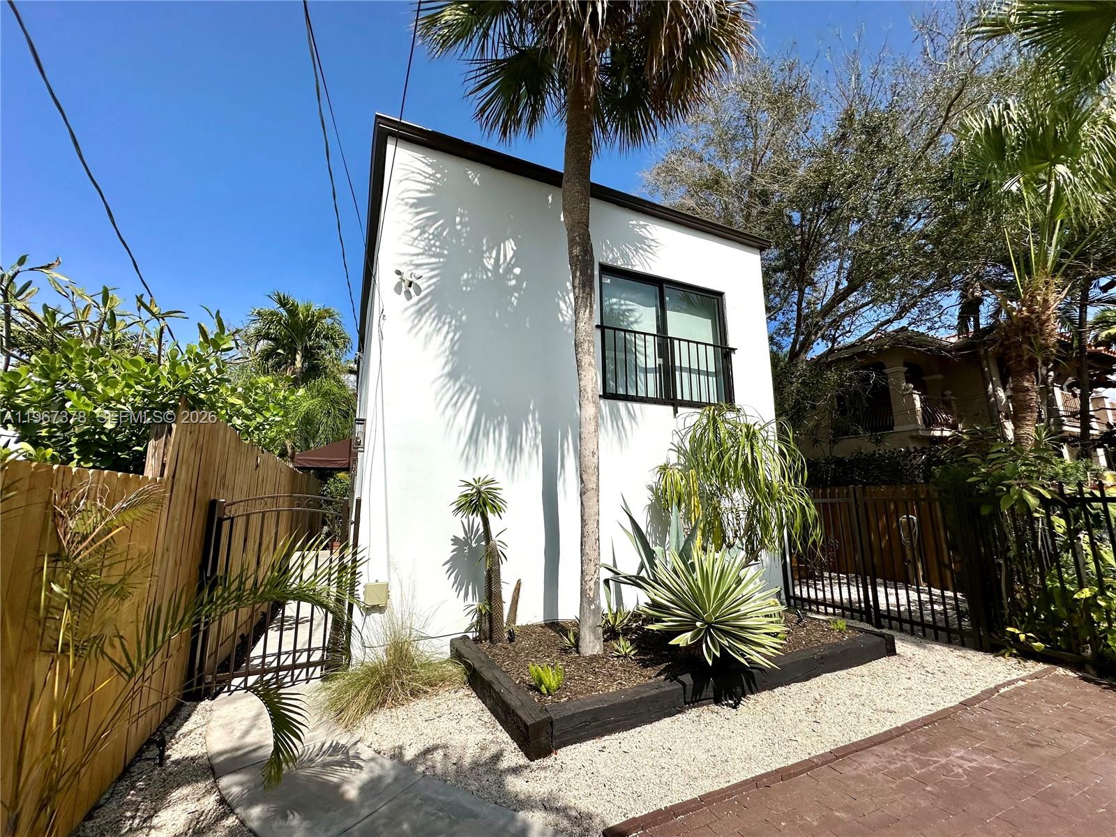 3147 Jackson Ave # 3147