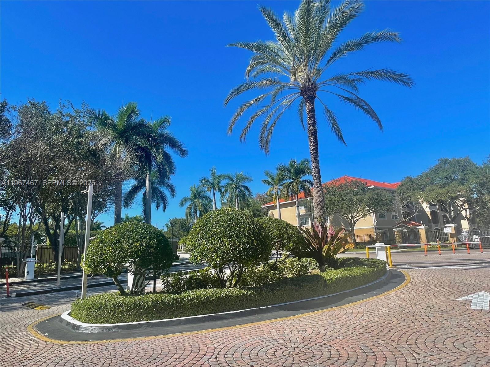 100 SW 117th Ter # 2101