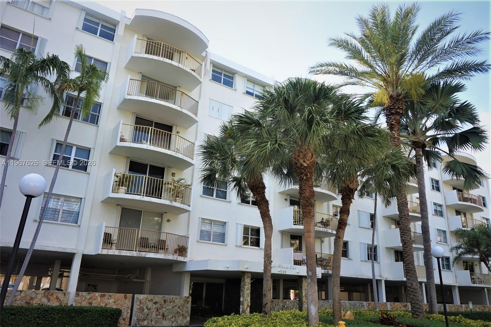 210 Sea View Dr # 408