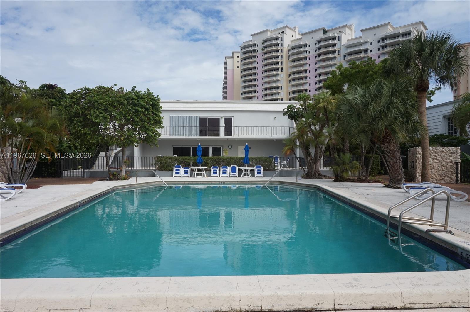 210 Sea View Dr # 408