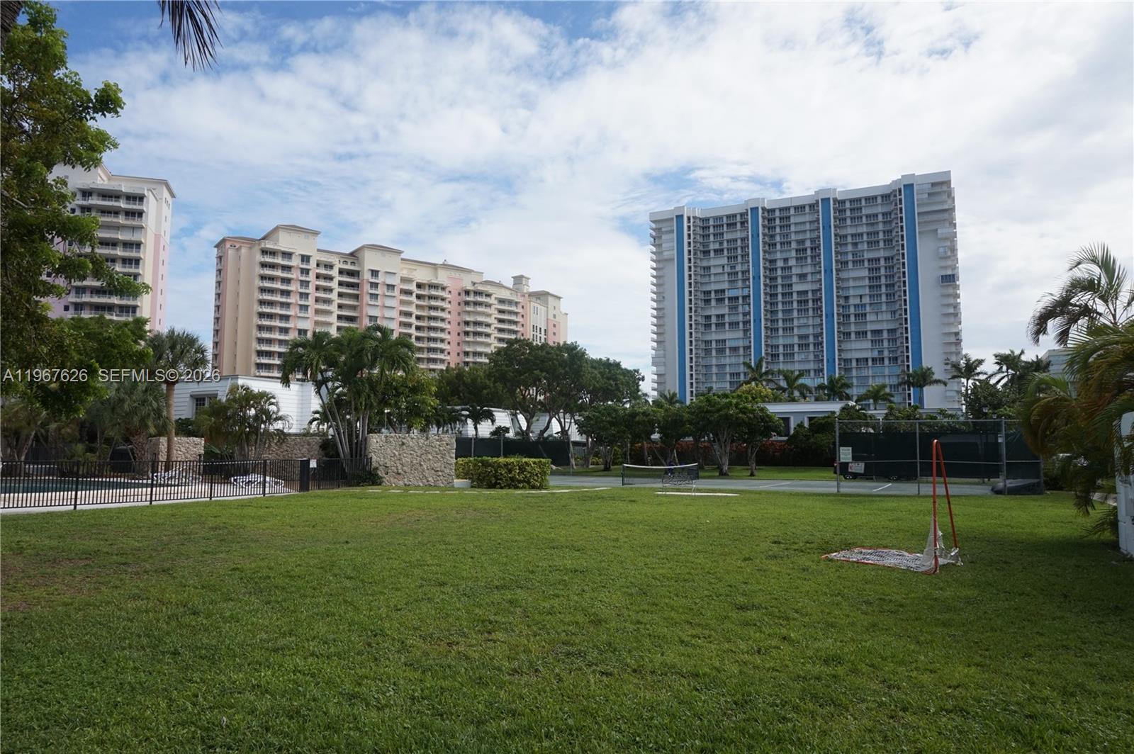 210 Sea View Dr # 408