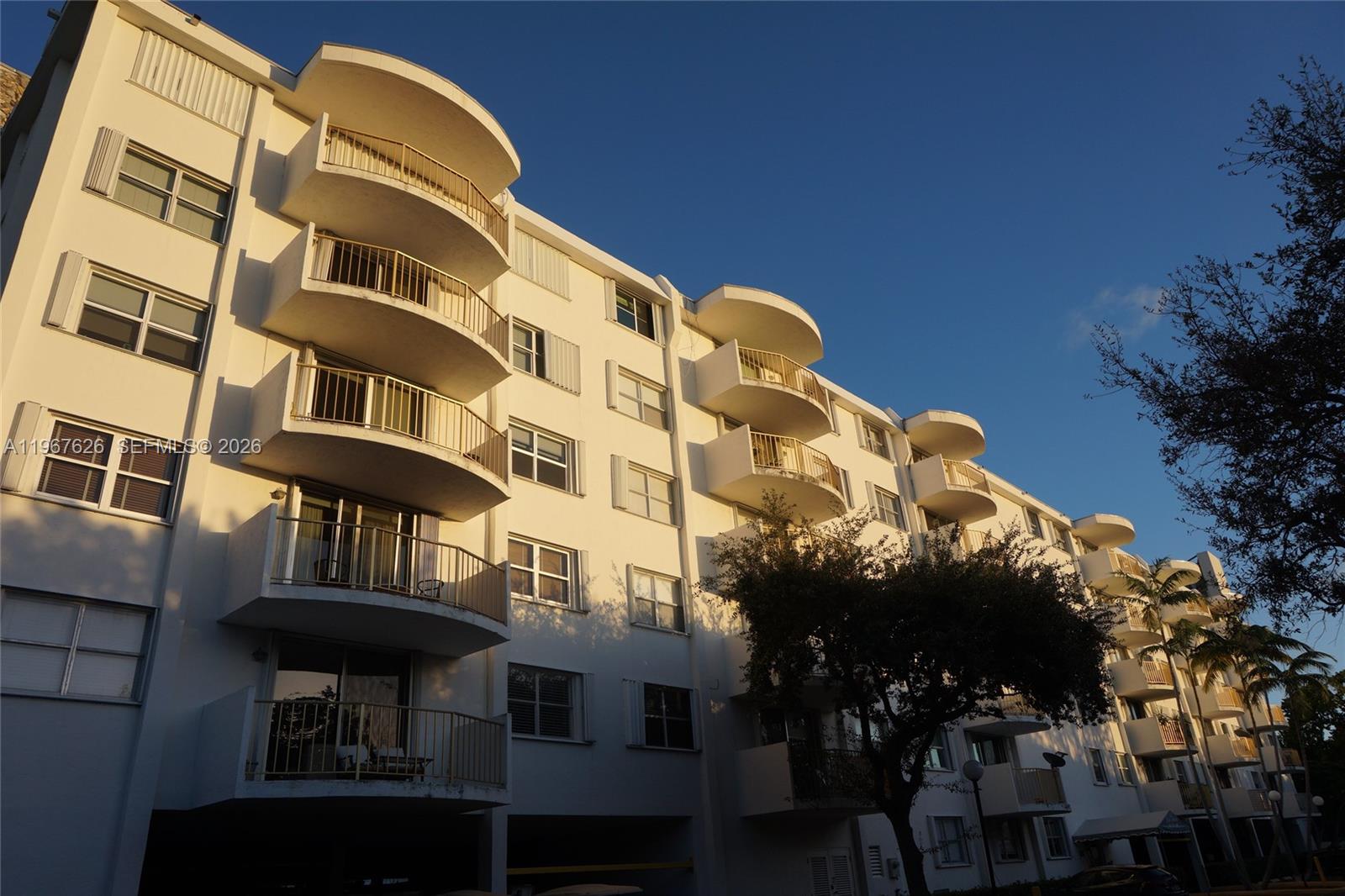 210 Sea View Dr # 408