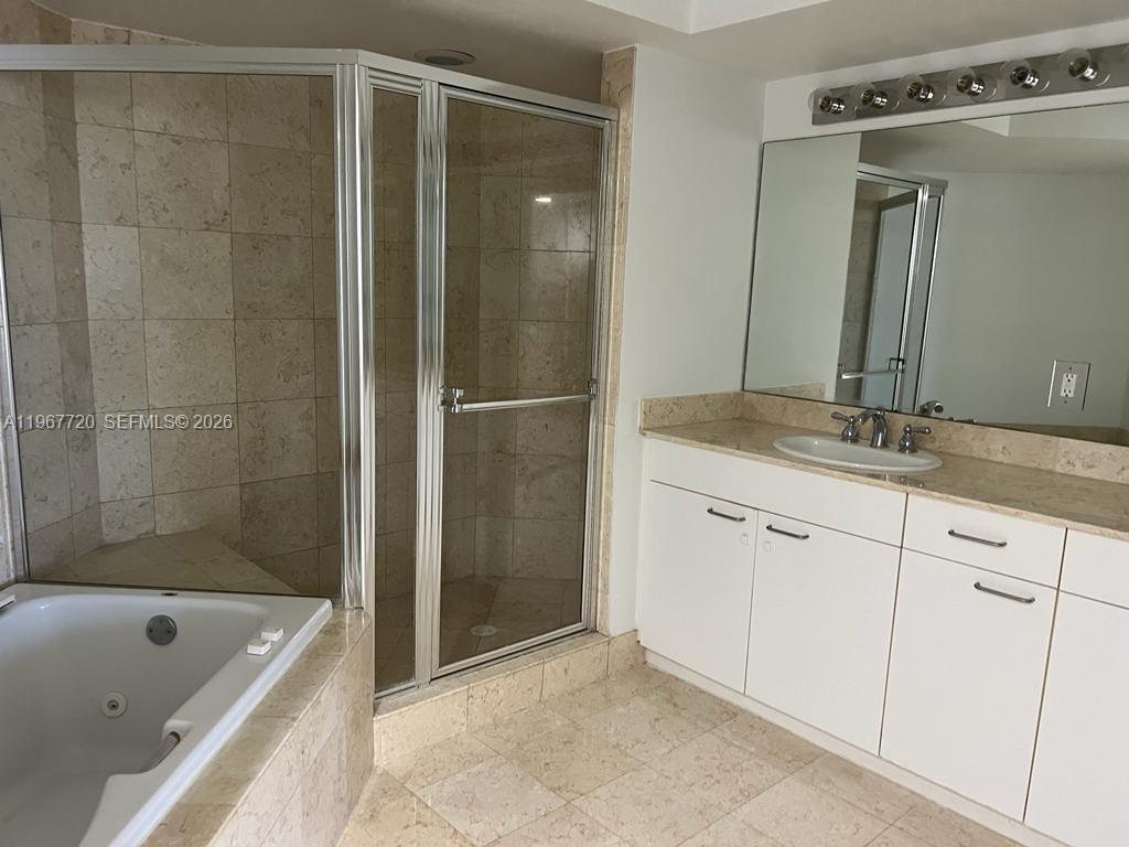 21055 Yacht Club Dr # 1009