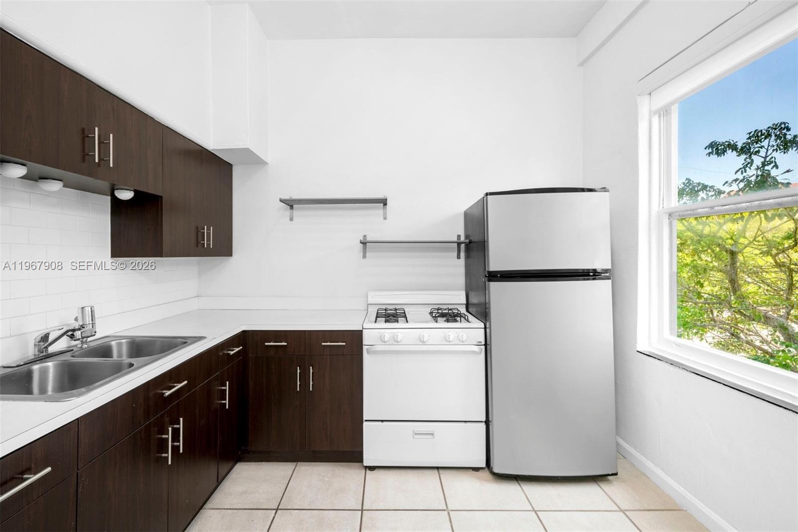 2421 Lake Pancoast Dr # 2C