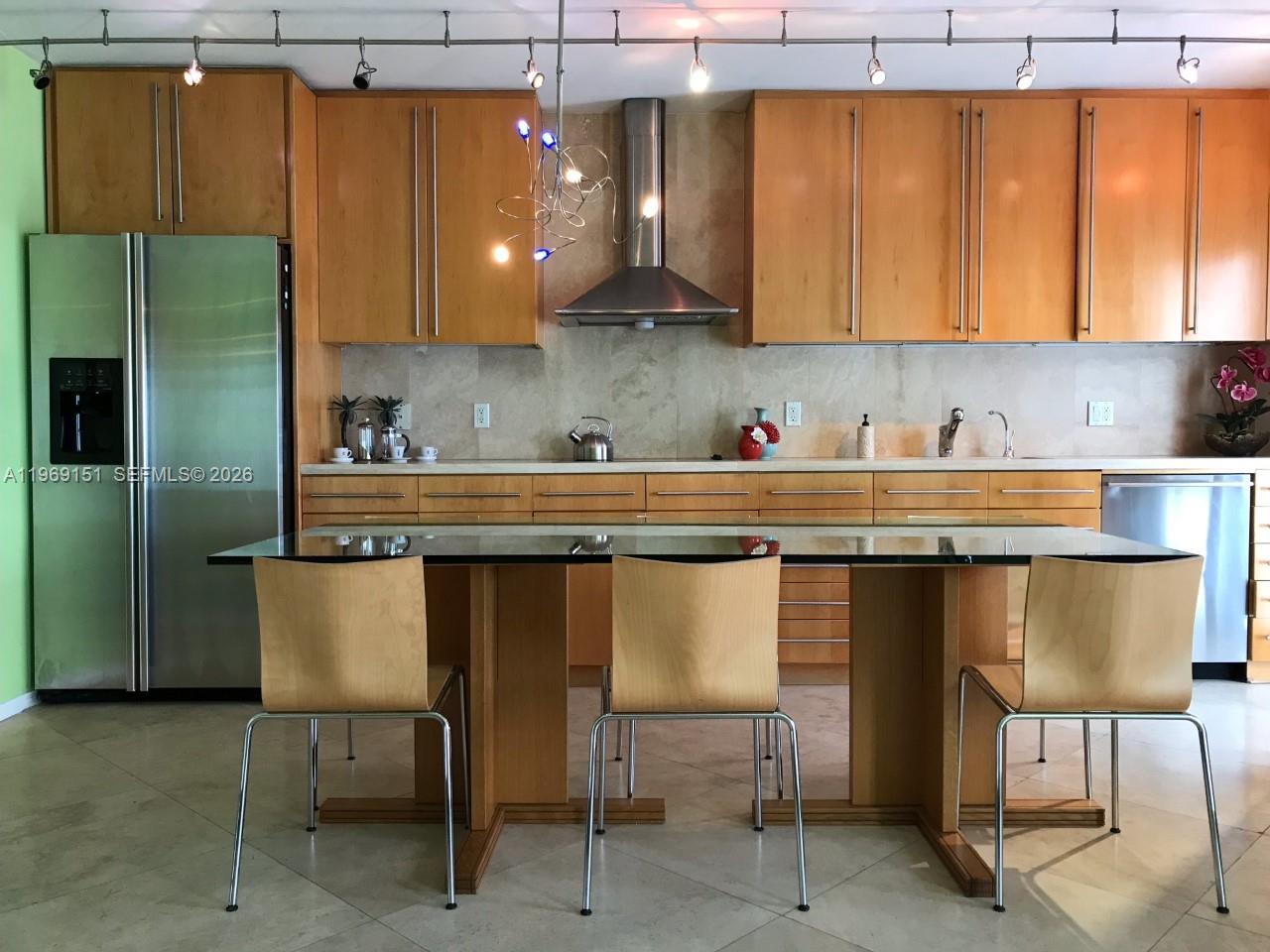 1545 Euclid Ave # 6H