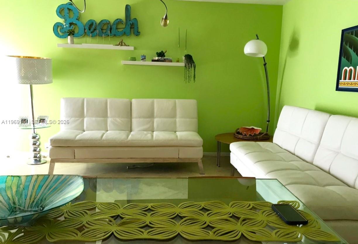 1545 Euclid Ave # 6H