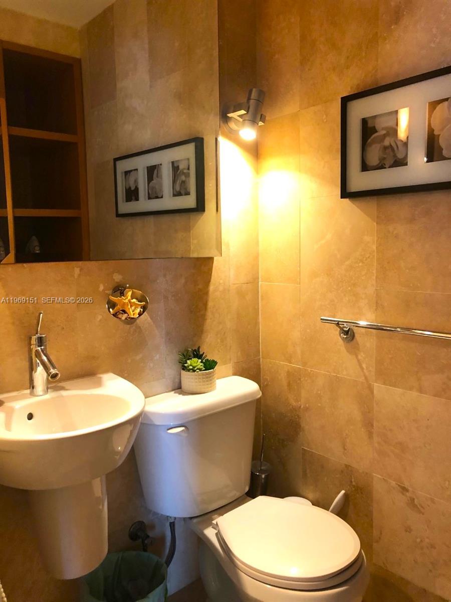 1545 Euclid Ave # 6H