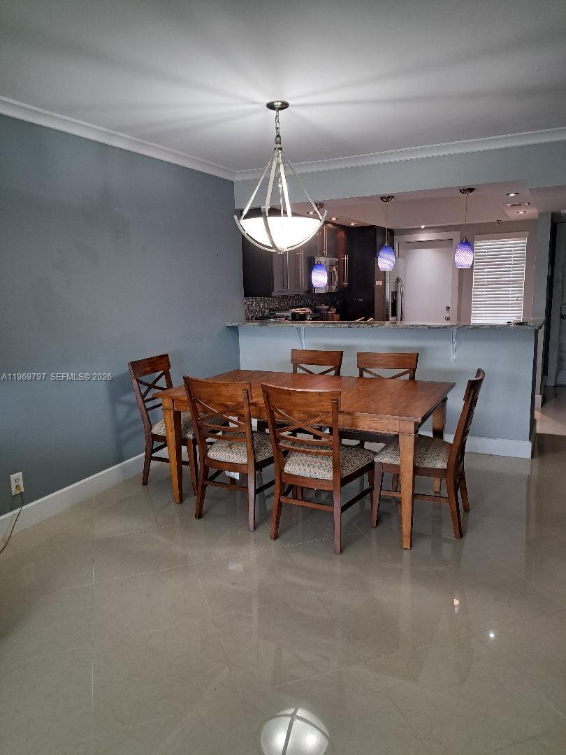 3150 N Palm Aire Dr # 905