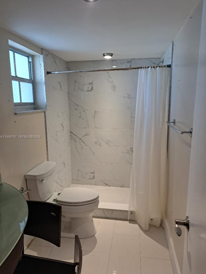 3150 N Palm Aire Dr # 905