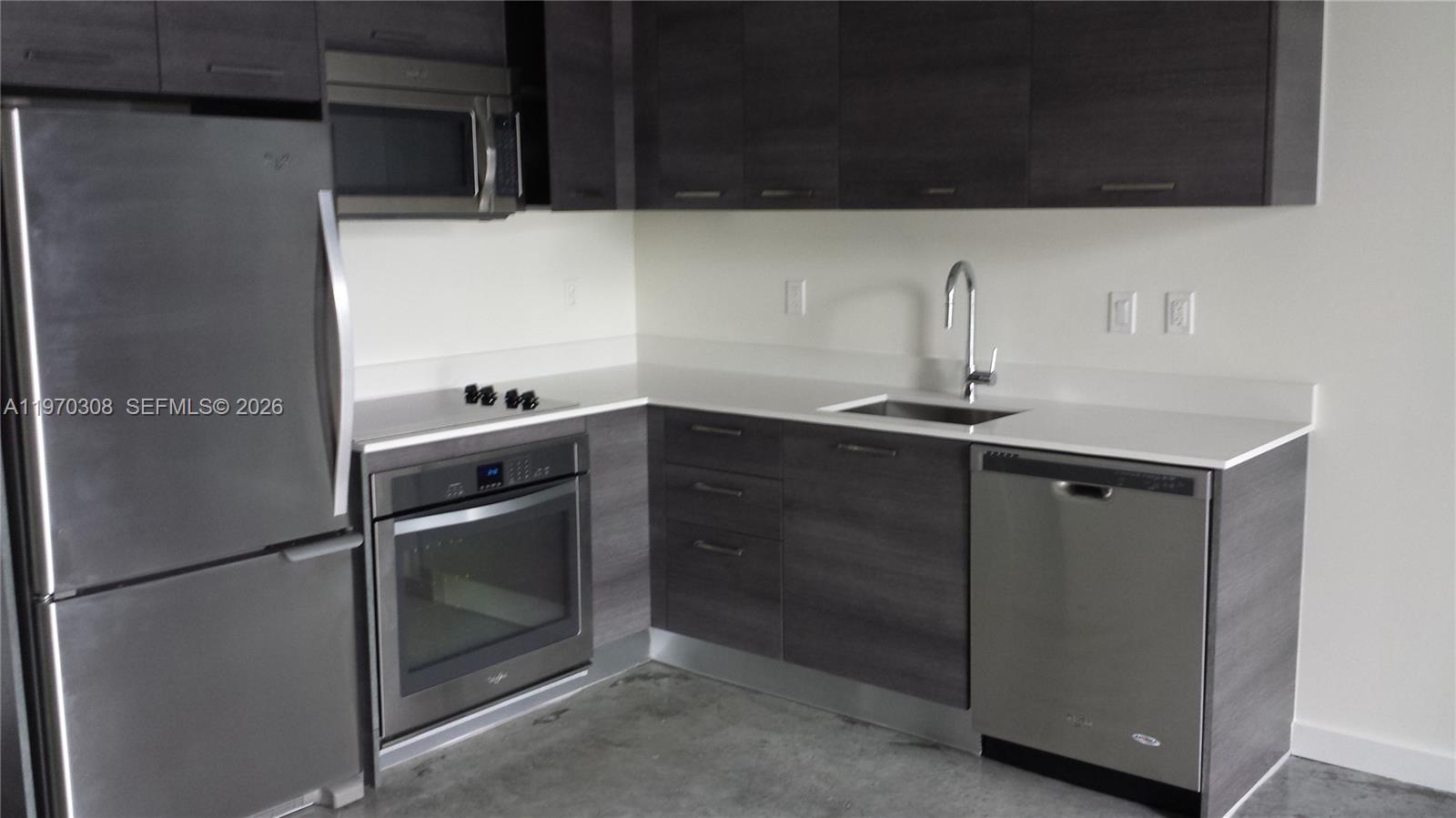 151 SE 1st St # 1809