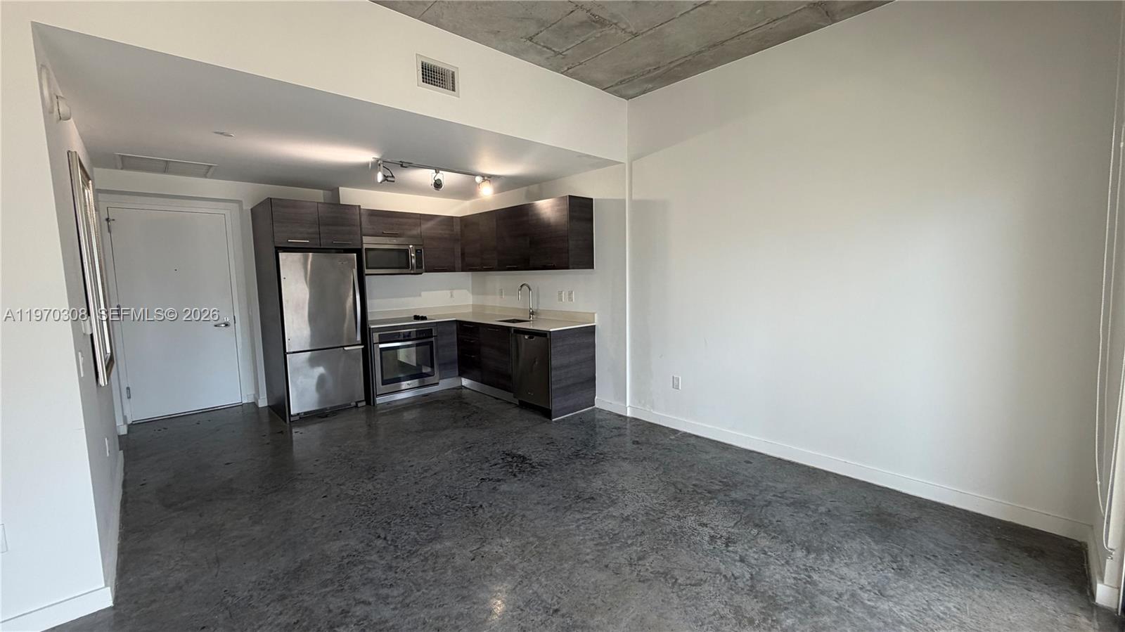 151 SE 1st St # 1809