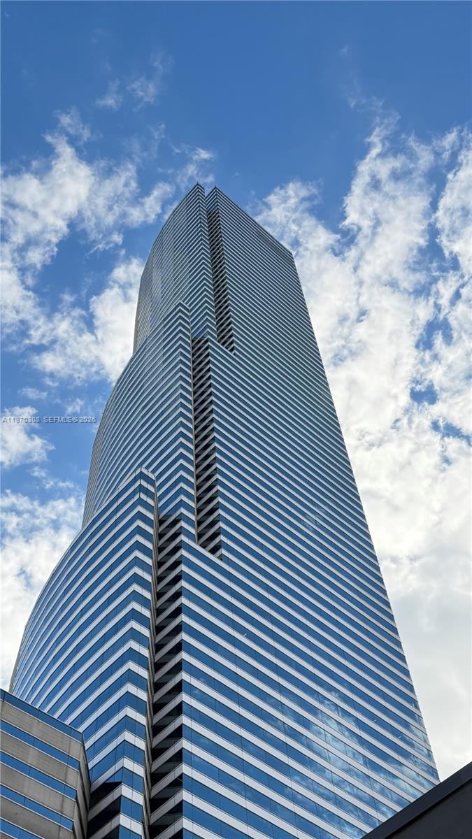 151 SE 1st St # 1809