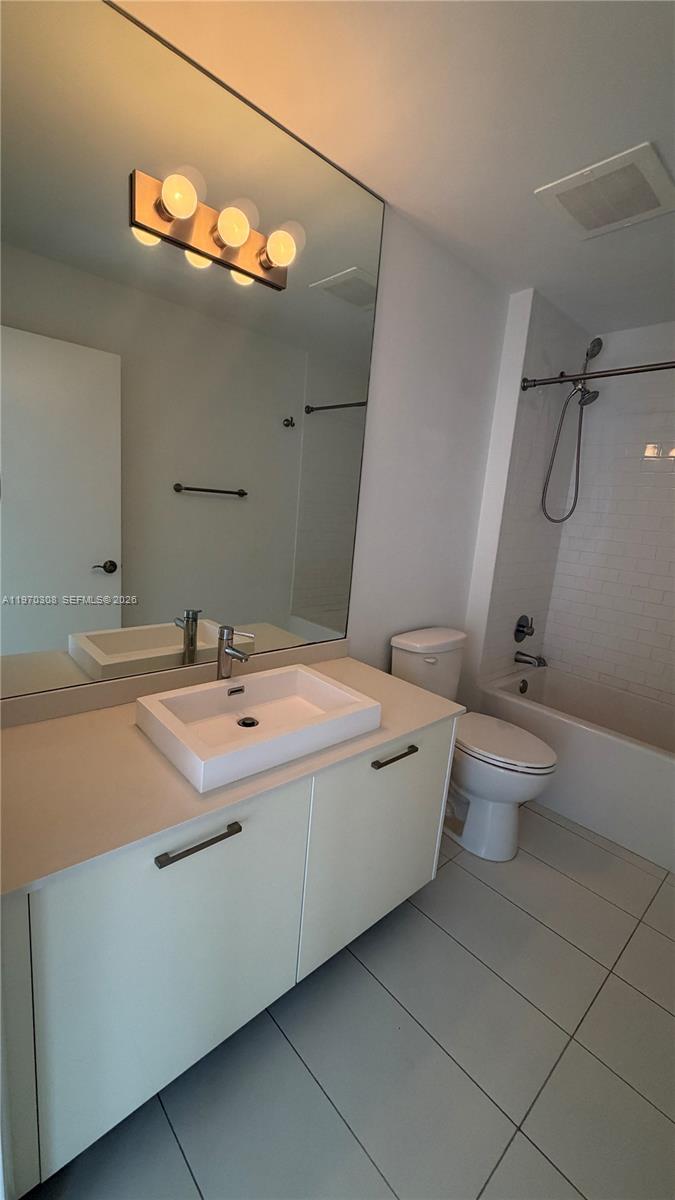 151 SE 1st St # 1809