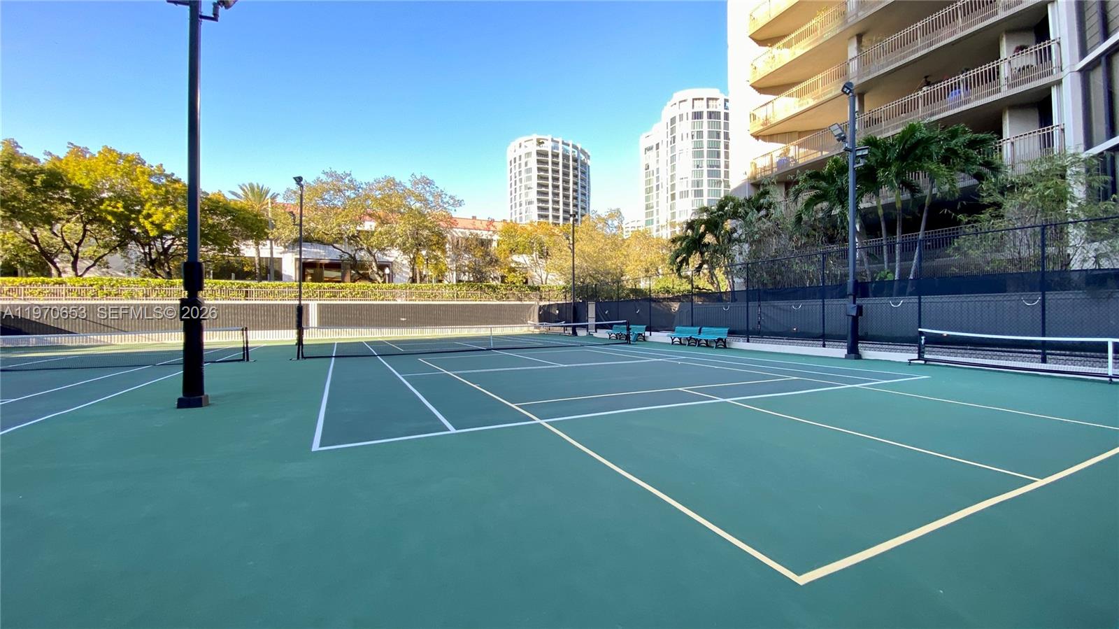 2901 S Bayshore Dr # 2H