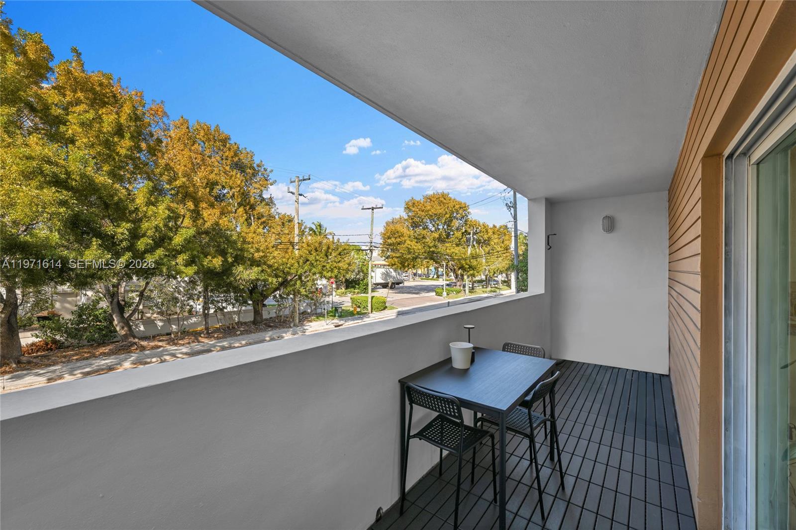 2740 SW 28th Ter # 202