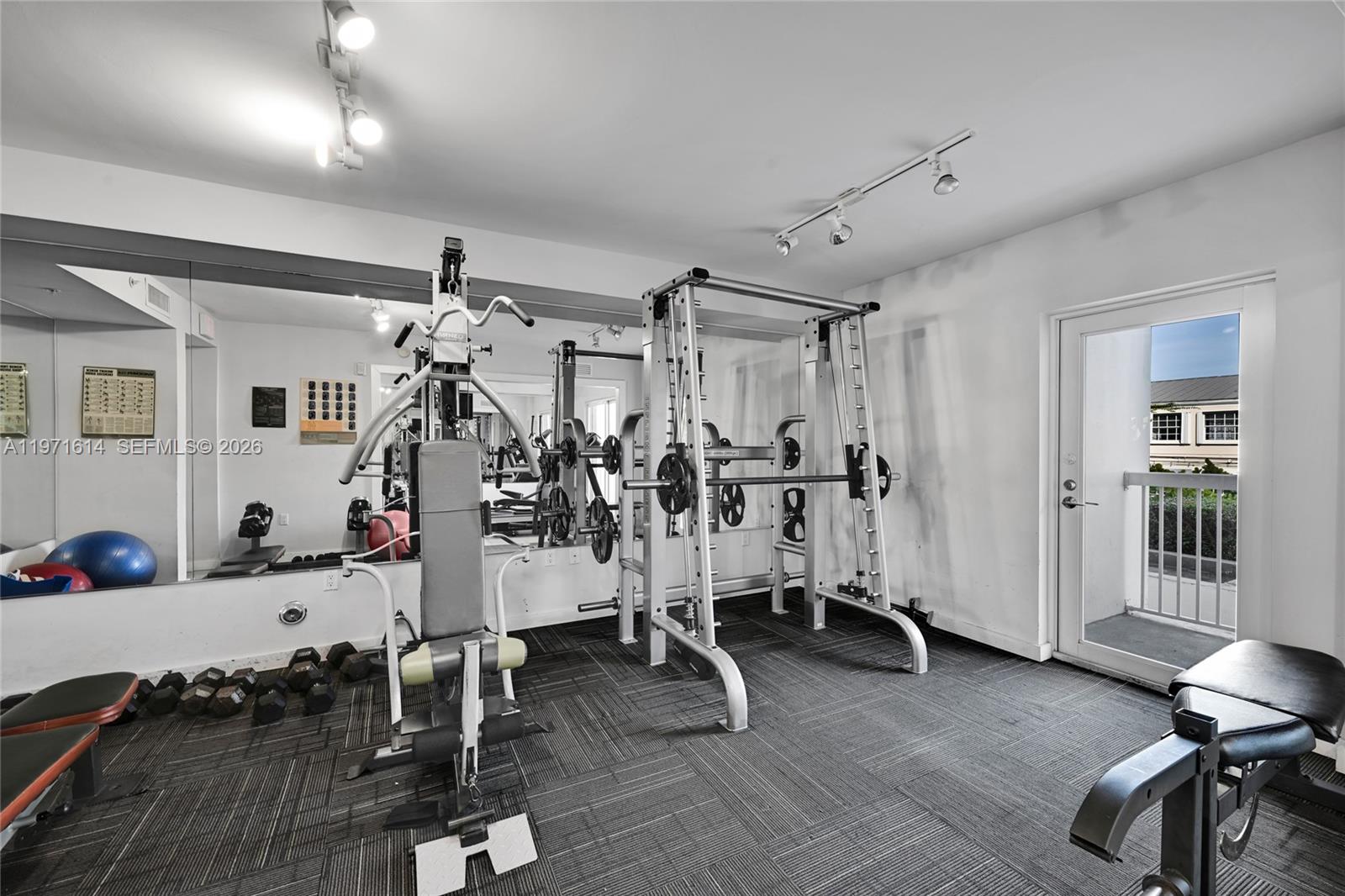 2740 SW 28th Ter # 202