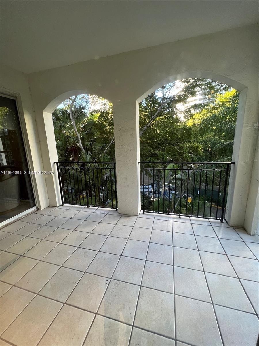 3900 Island Blvd # B308