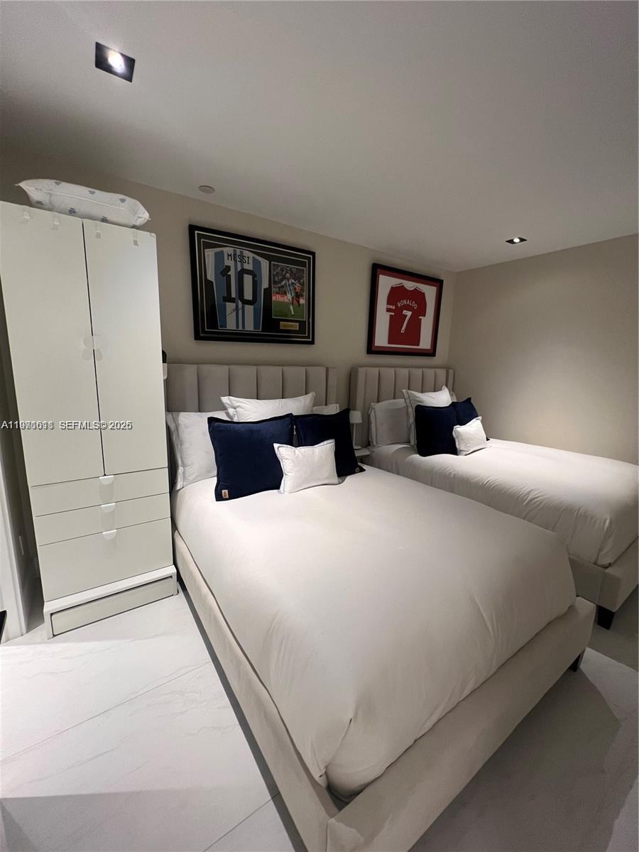 3900 Island Blvd # B308