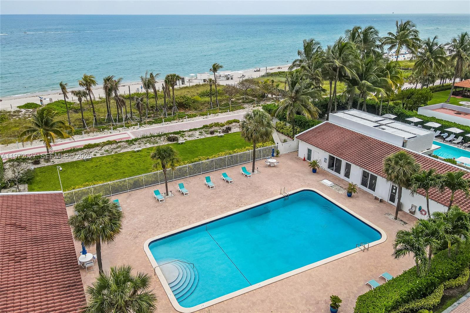 2457 Collins Ave # 503