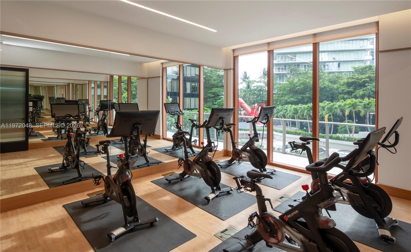 2655 S Bayshore Dr # 1007