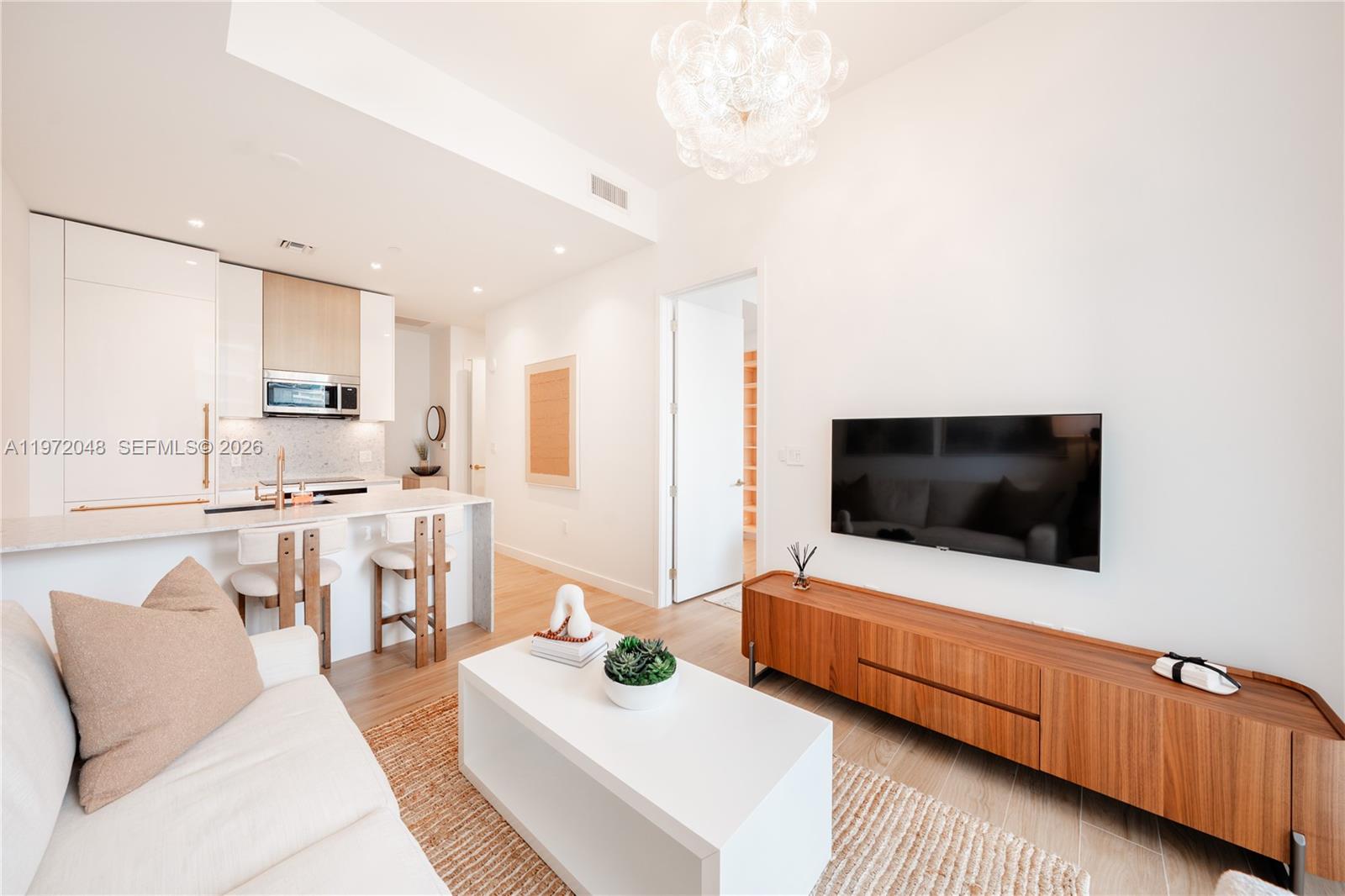 2655 S Bayshore Dr # 1007