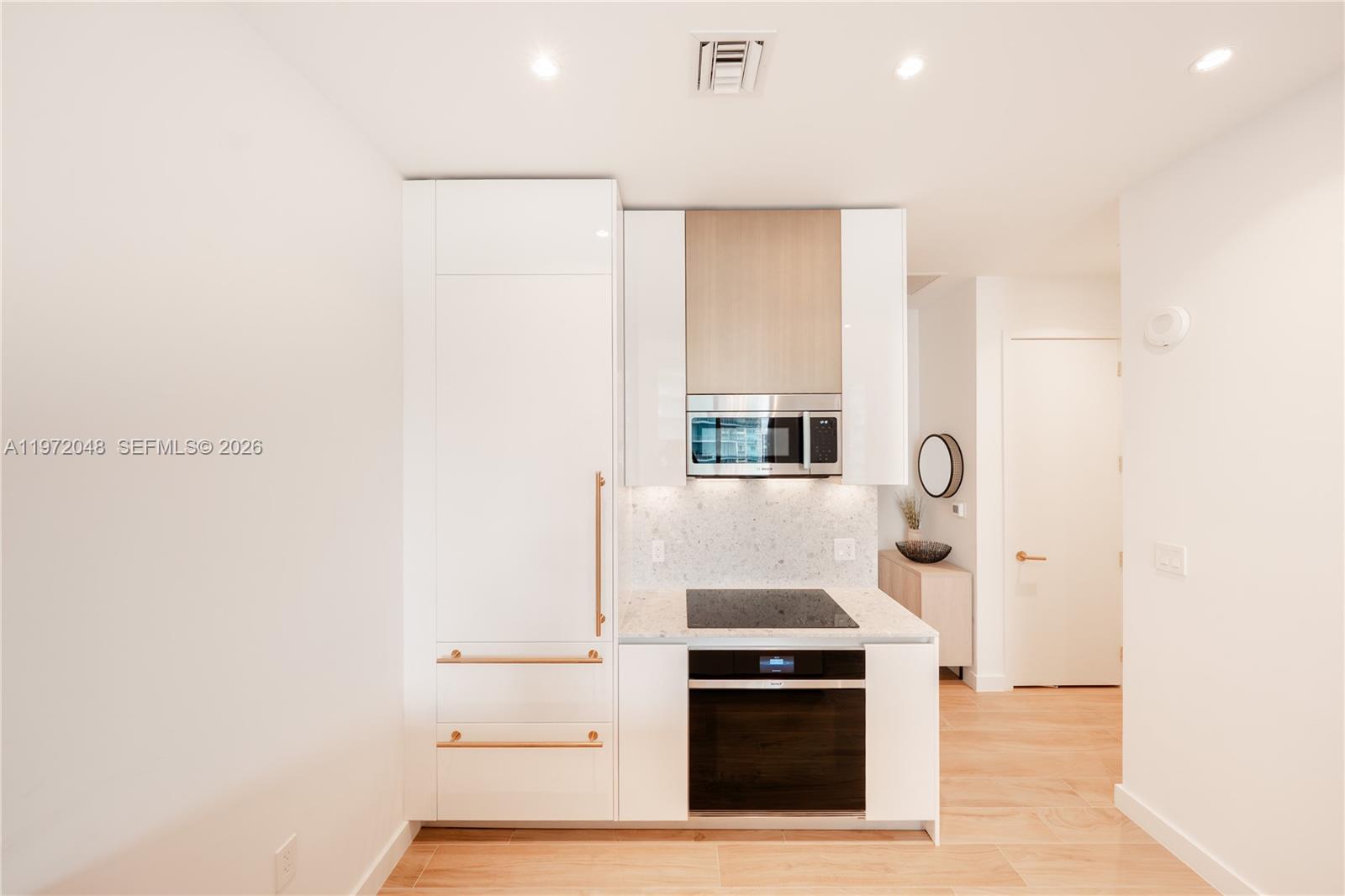 2655 S Bayshore Dr # 1007