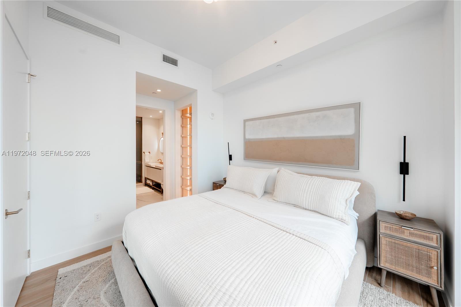 2655 S Bayshore Dr # 1007