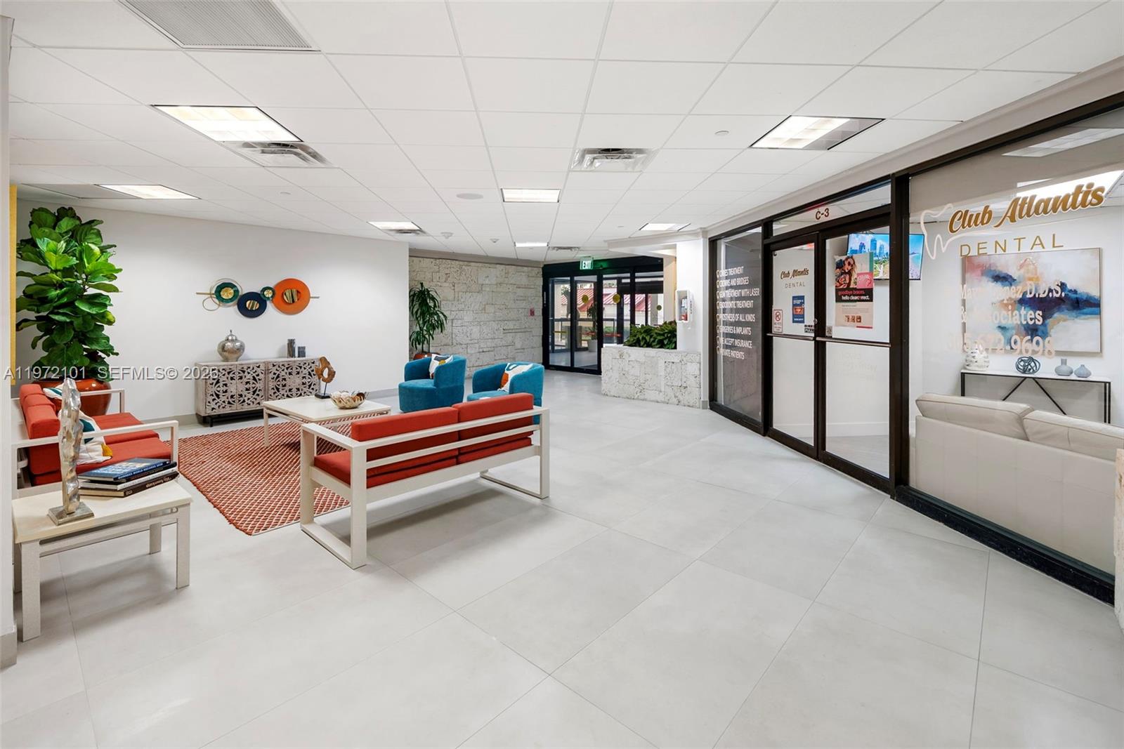 2555 Collins Ave # 1414