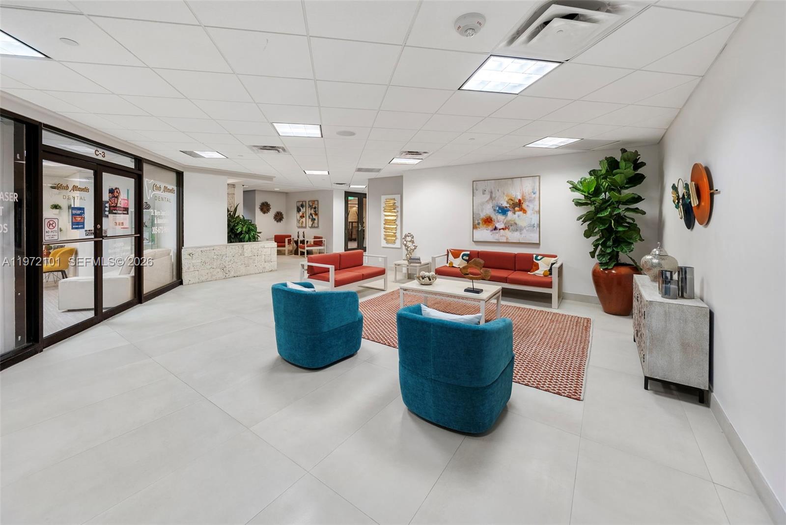 2555 Collins Ave # 1414