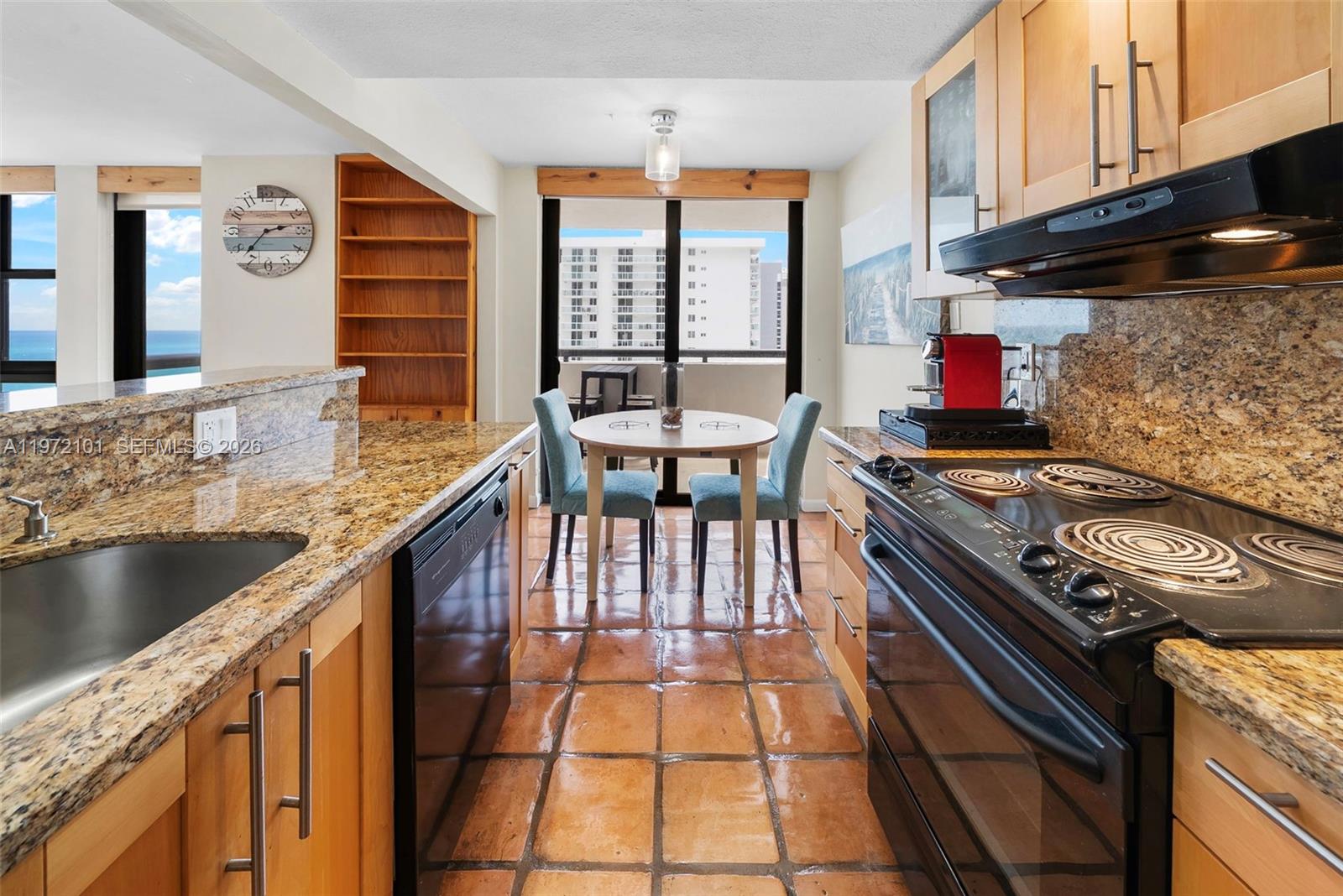 2555 Collins Ave # 1414