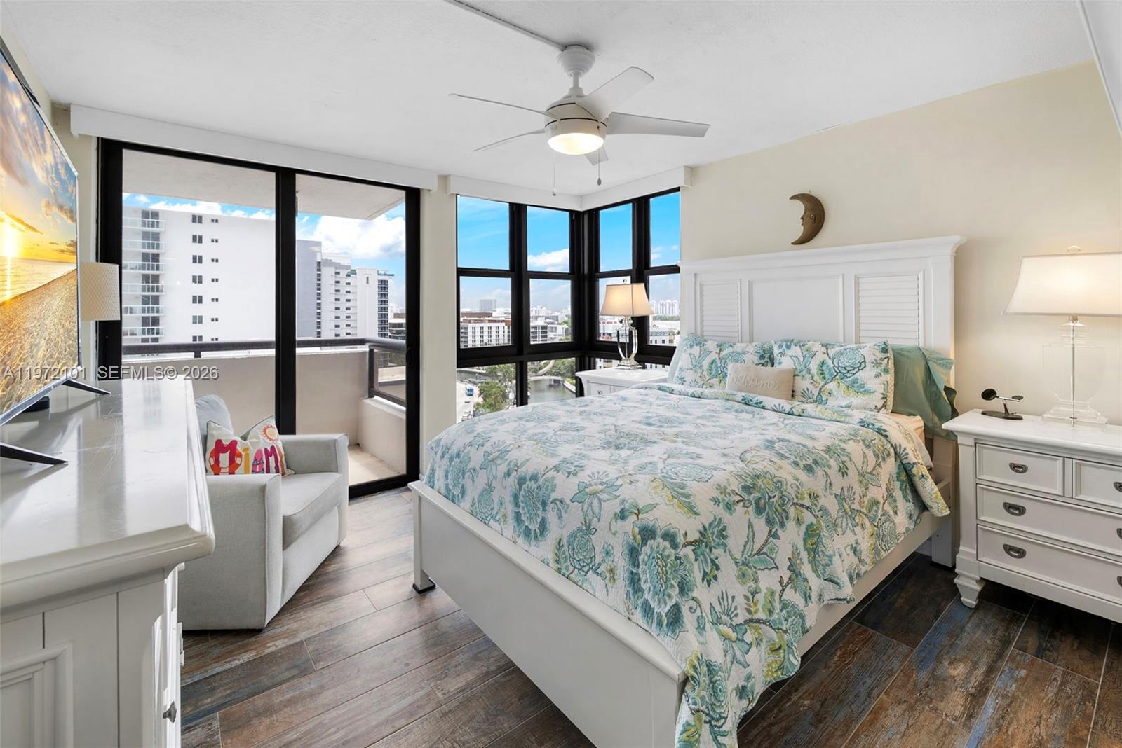 2555 Collins Ave # 1414