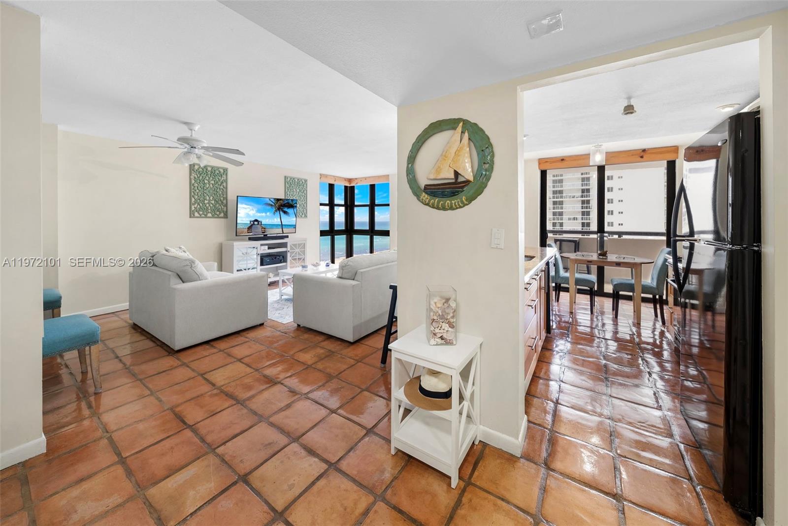 2555 Collins Ave # 1414