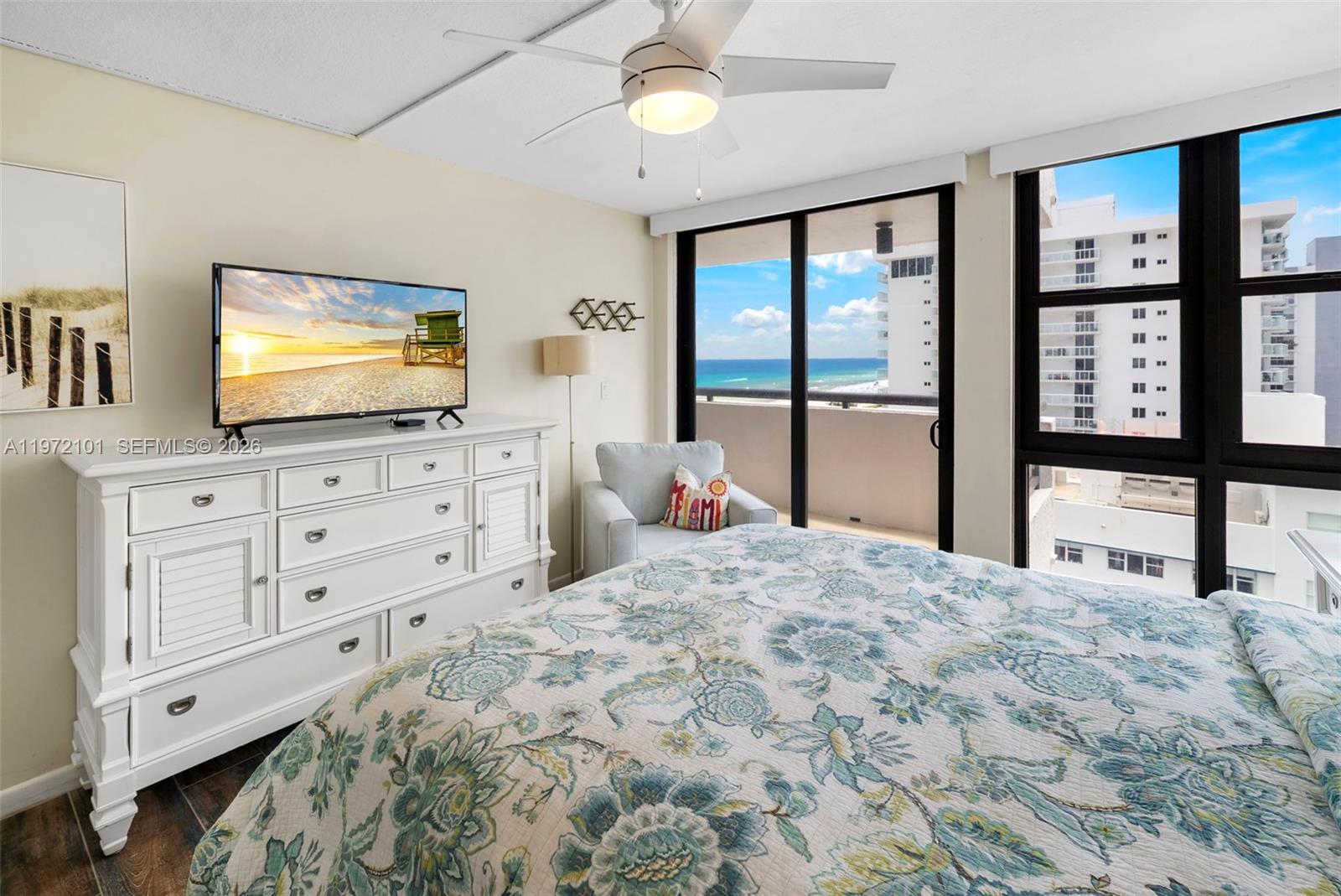 2555 Collins Ave # 1414