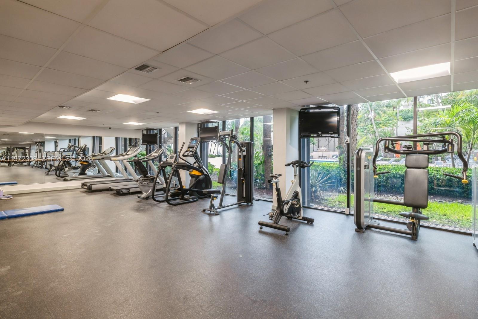 540 Brickell Key Dr # 504