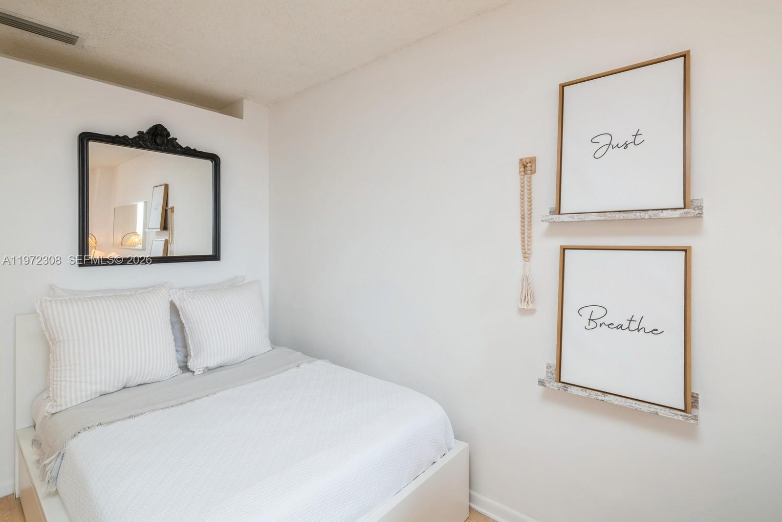 540 Brickell Key Dr # 504