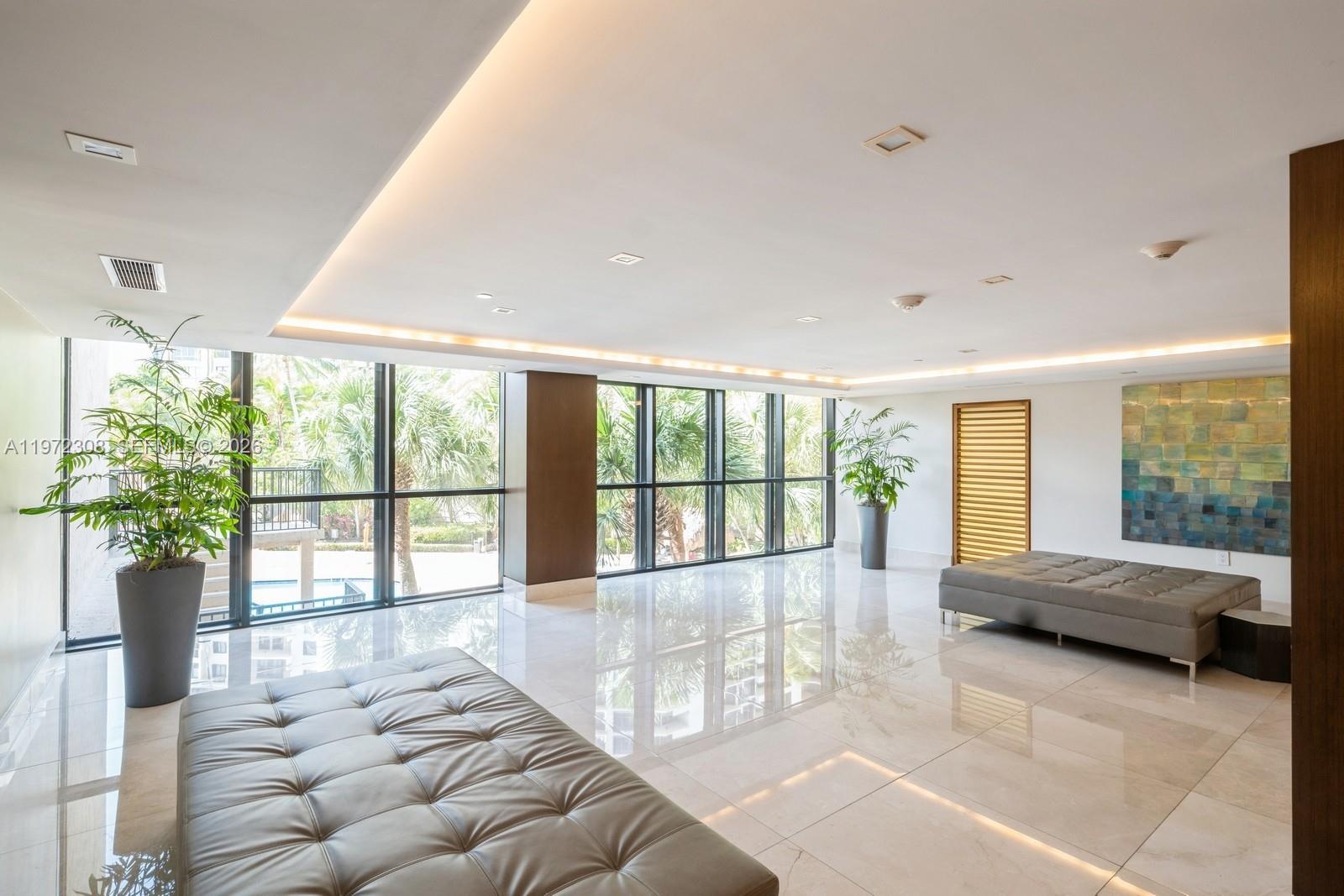 540 Brickell Key Dr # 504