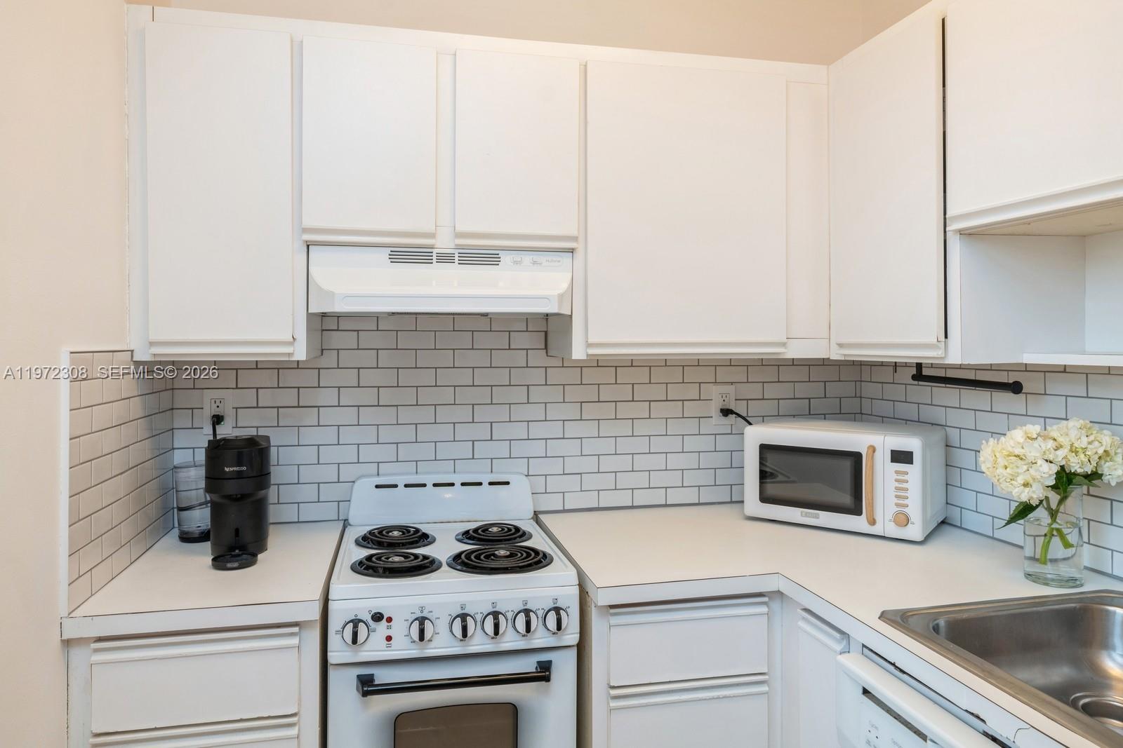 540 Brickell Key Dr # 504