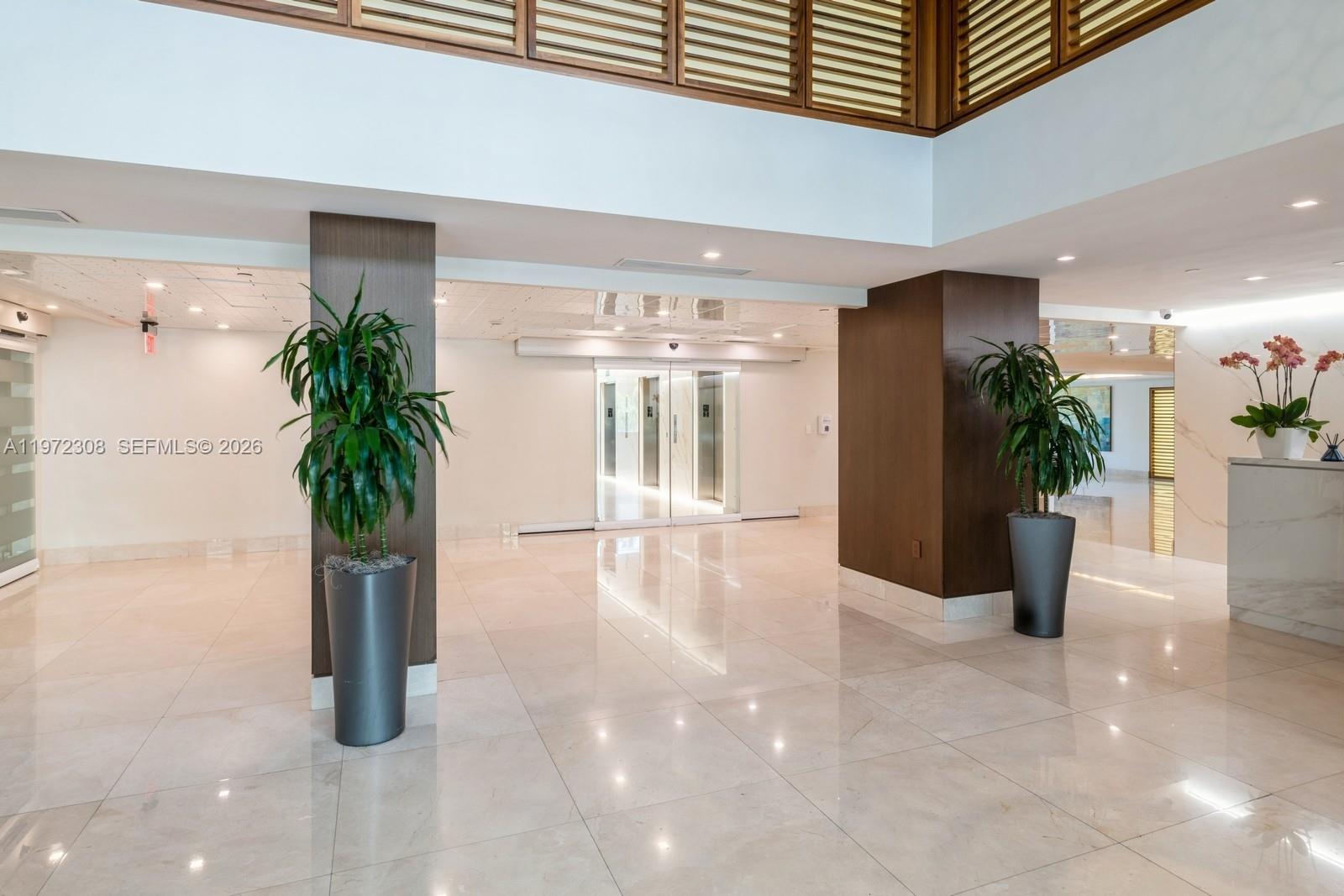 540 Brickell Key Dr # 504