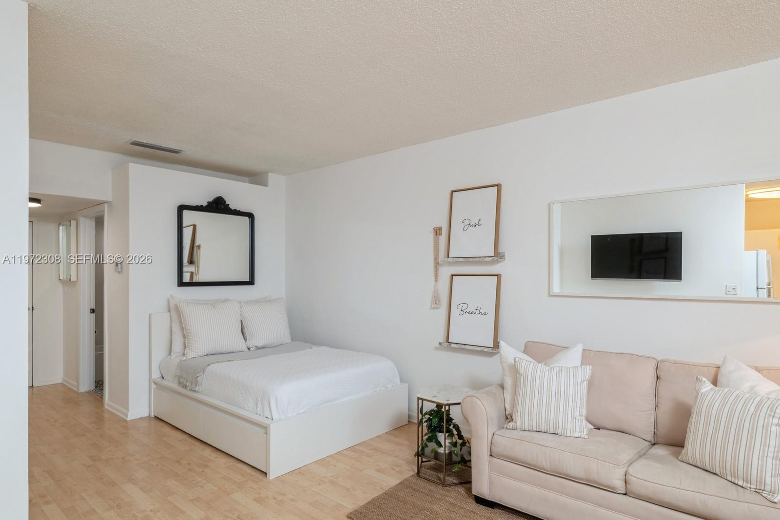 540 Brickell Key Dr # 504