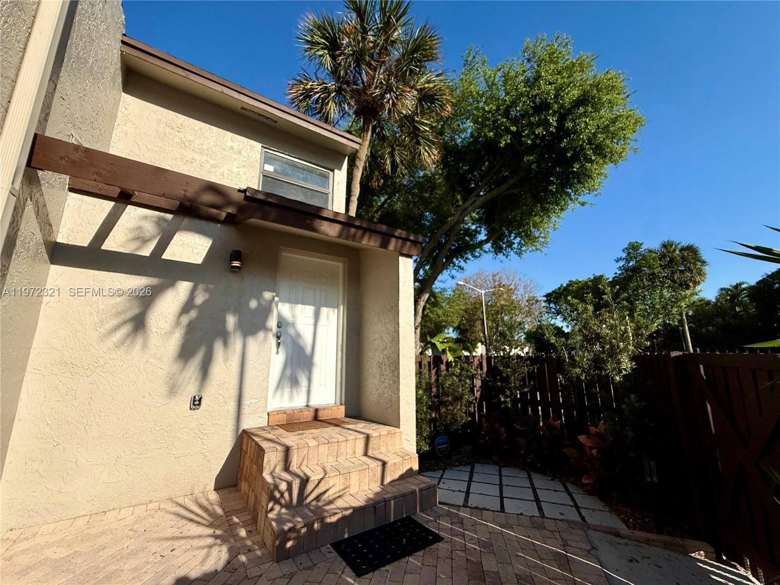 10231 Fontainebleau Blvd # 203