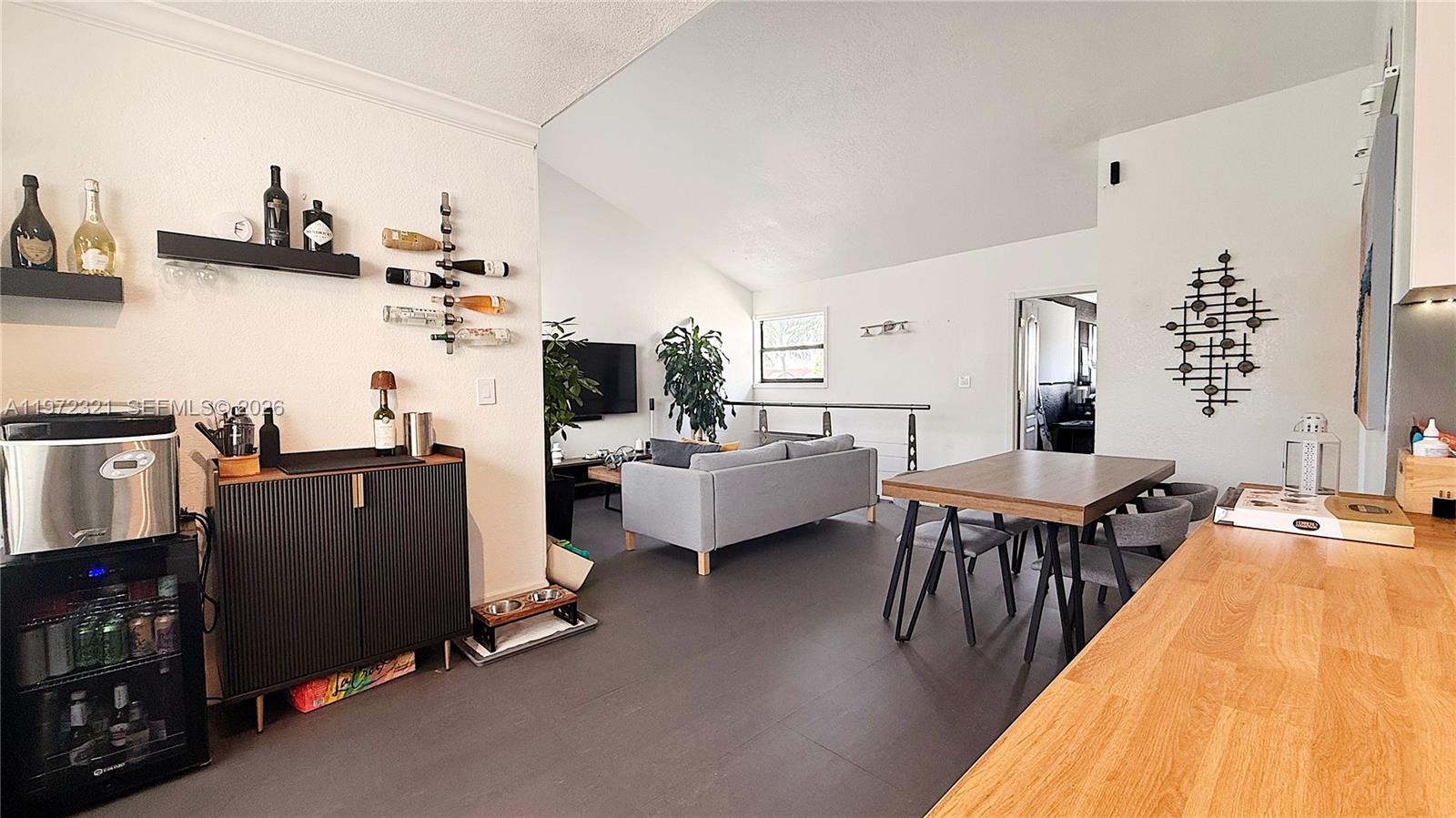 10231 Fontainebleau Blvd # 203