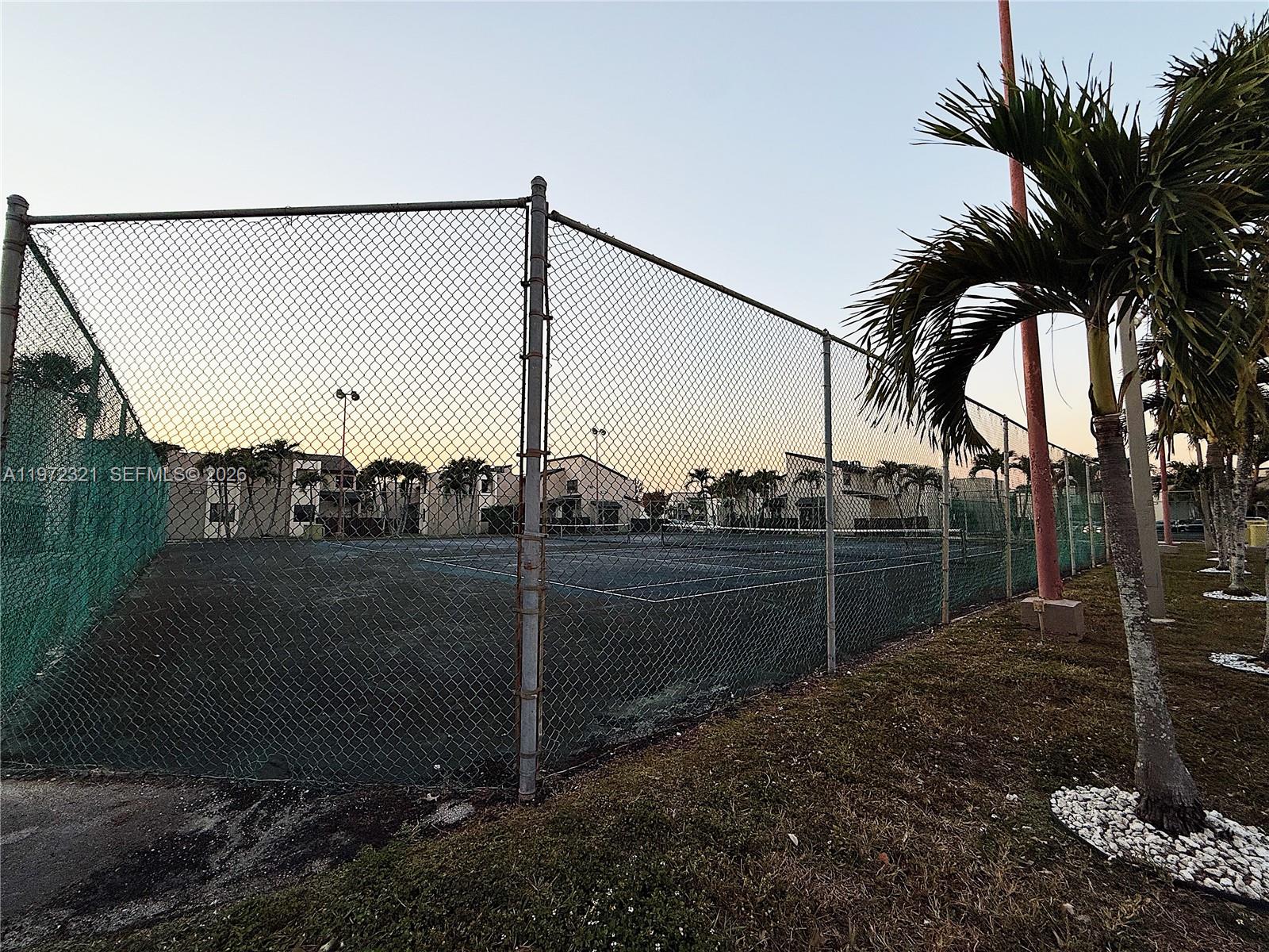 10231 Fontainebleau Blvd # 203