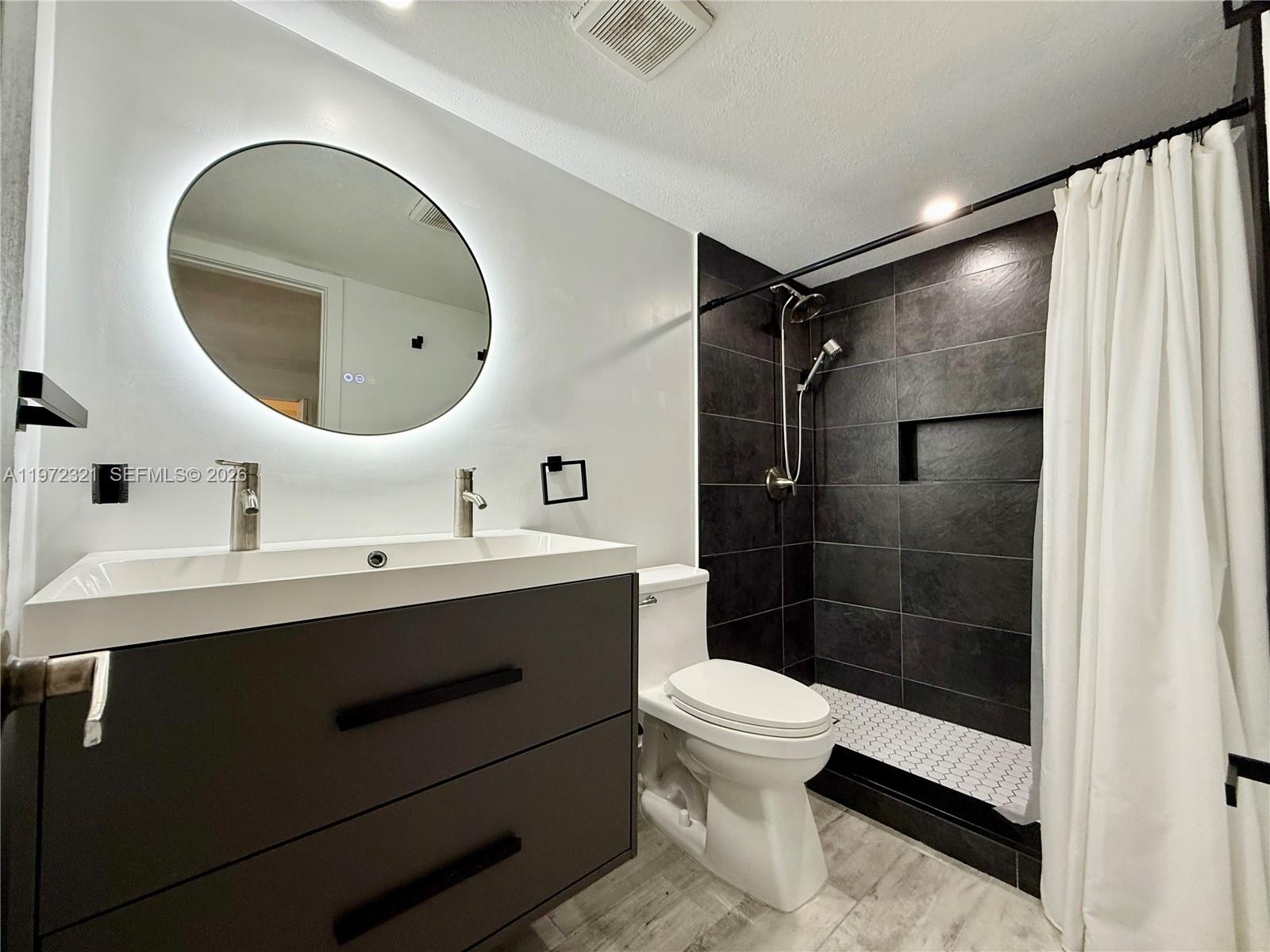 10231 Fontainebleau Blvd # 203