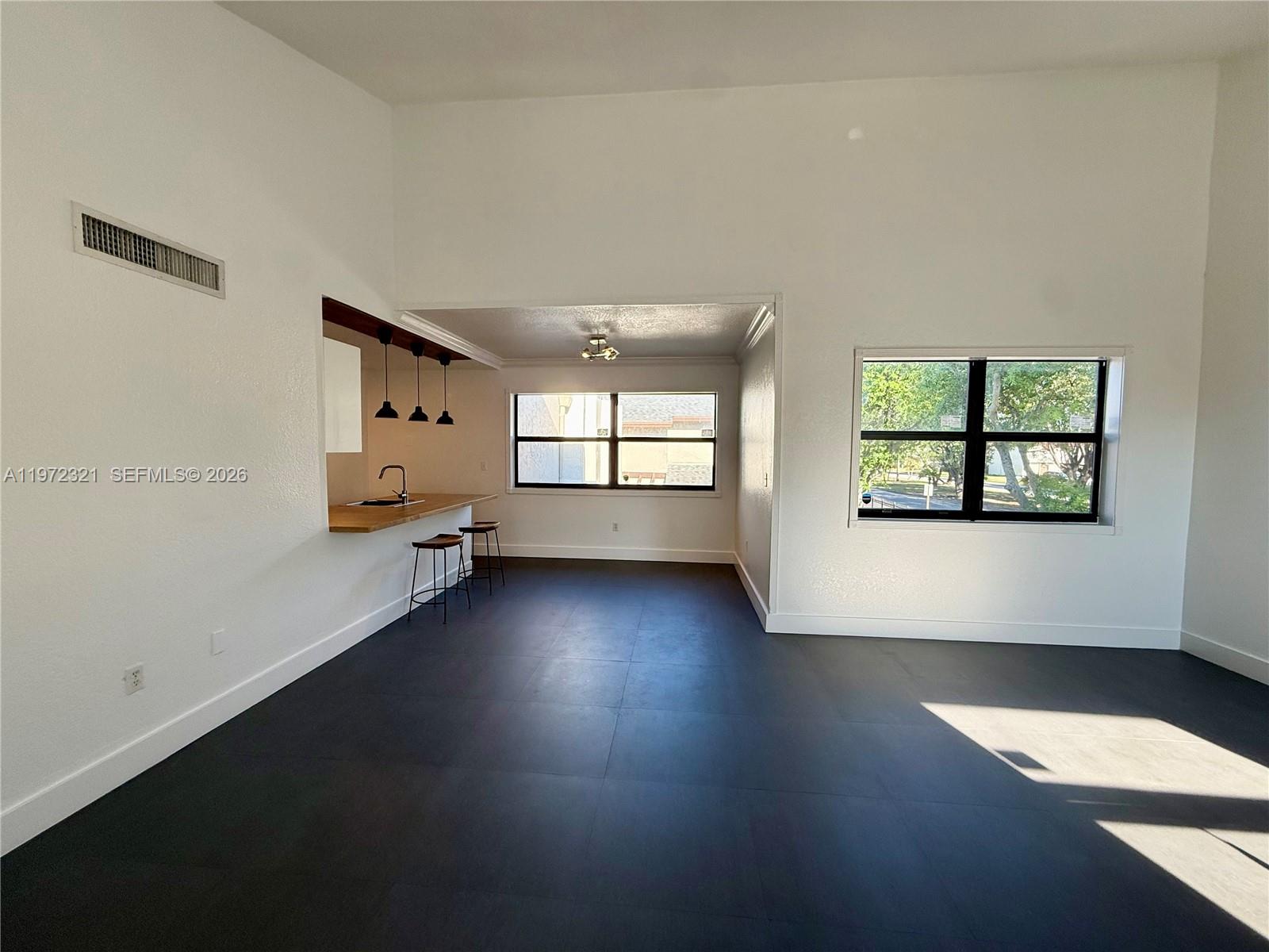 10231 Fontainebleau Blvd # 203