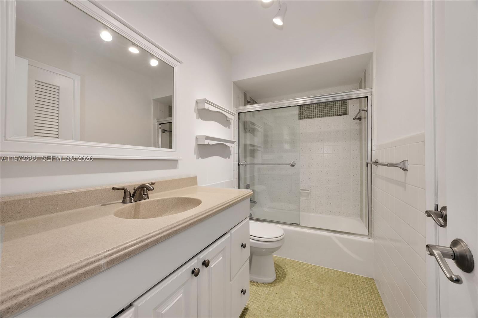 1150 Madruga Ave # B301