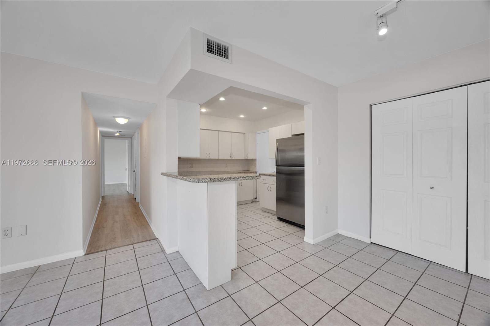 1150 Madruga Ave # B301